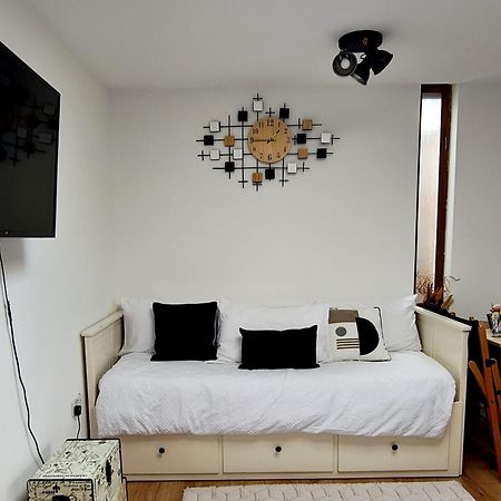 Canterbury Romantic Modern Home Goodnestone  Eksteriør billede