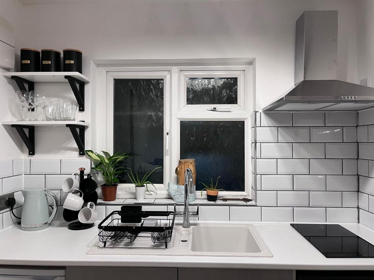 Canterbury Romantic Modern Home Goodnestone  Eksteriør billede